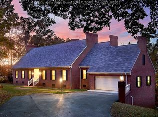 15 Quarry Rdg, Charleston, WV 25304