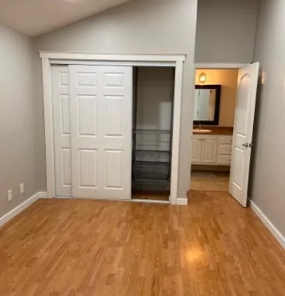 422 N Marengo Ave #3 — Photo 6