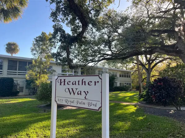 677 Royal Palm Blvd APT 24, Vero Beach, FL 32960