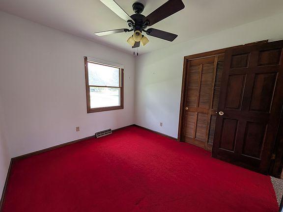 5th image of 201 Meadow Ln