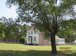 10105 Locust Lawn Dr, Birdsnest, VA 23307