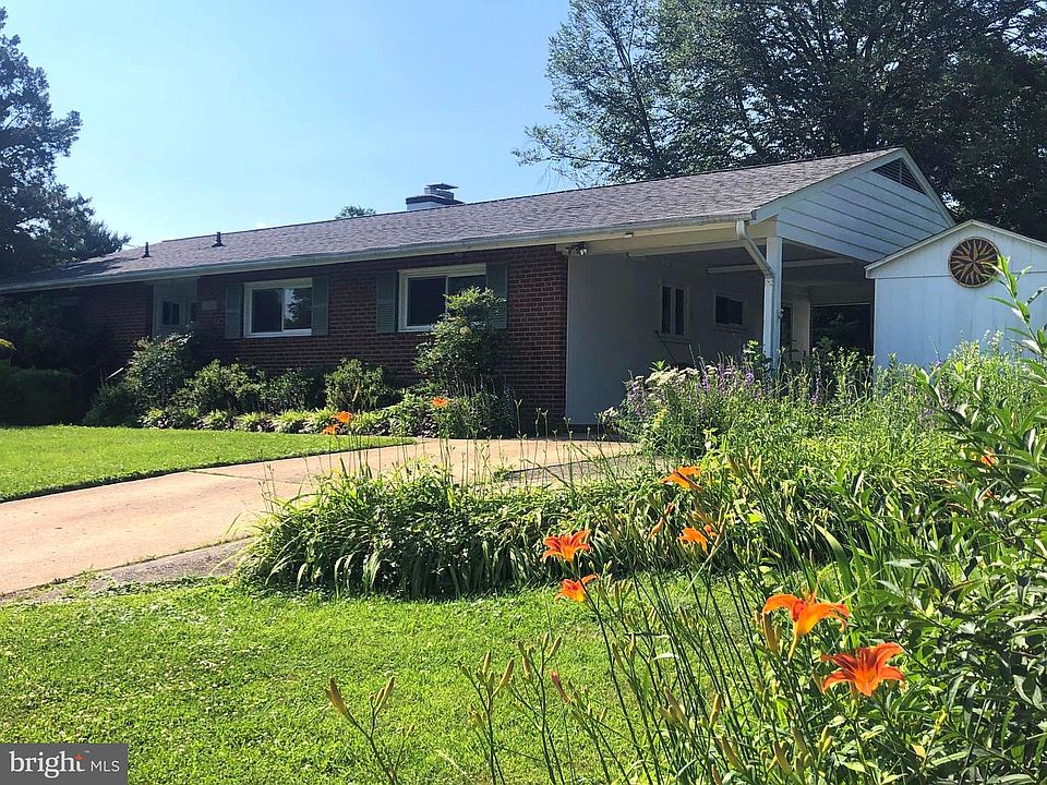 1st image of 6903 Rosemont Dr