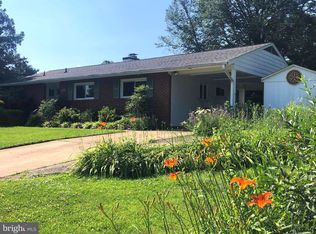 6903 Rosemont Dr, Mc Lean, VA 22101