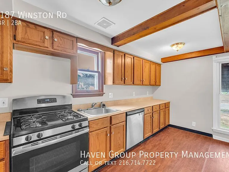 1187 Winston Rd — Photo 9
