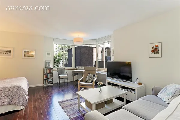 Rented by Corcoran | media 15