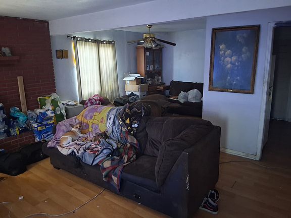 2nd image of 2605 Potomac Ave #5