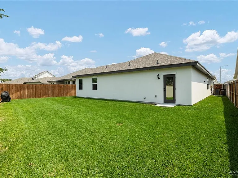 1407 E Silos Ave — Photo 15
