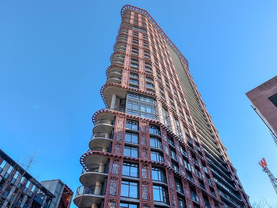 1st image of 128 Cordova St W #610