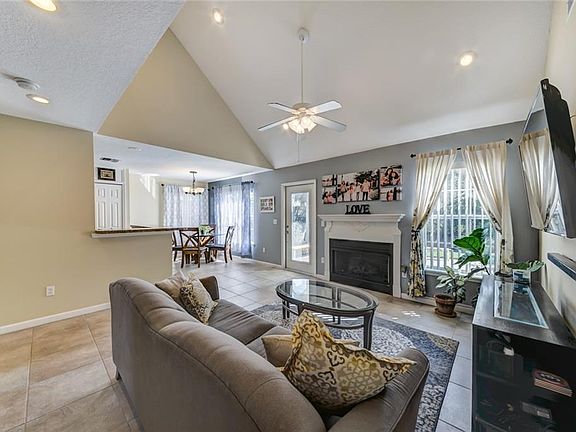 3rd image of 685 N Wildflower Ct