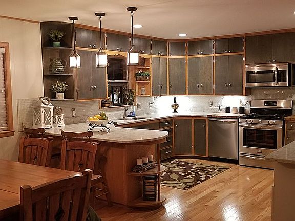 Newly Remodeled Kitchen