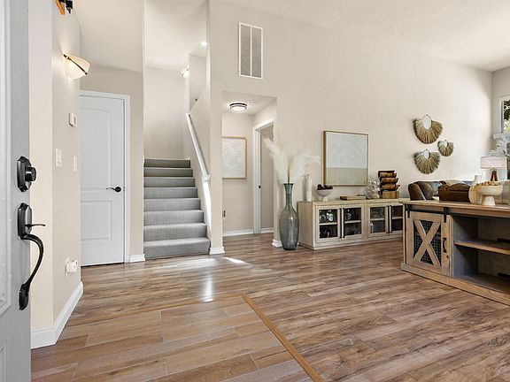 4th image of 70 Marina Ridge Court