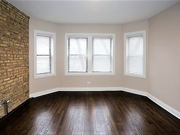 4th image of 2228 N Sawyer Ave #2230-2W