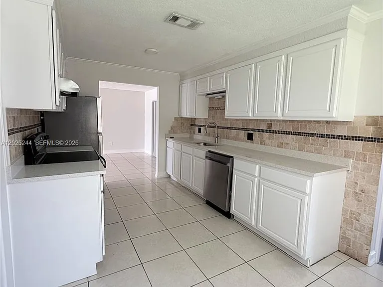 22217 SW 61st Ave — Photo 10