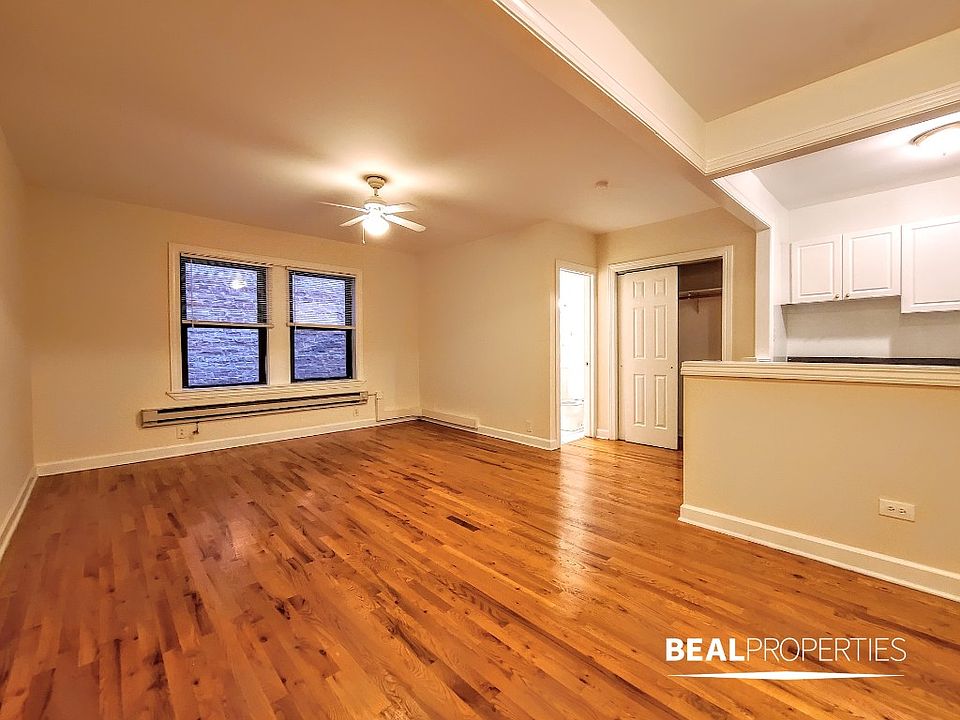 1st image of 540 W Wellington Ave #540205