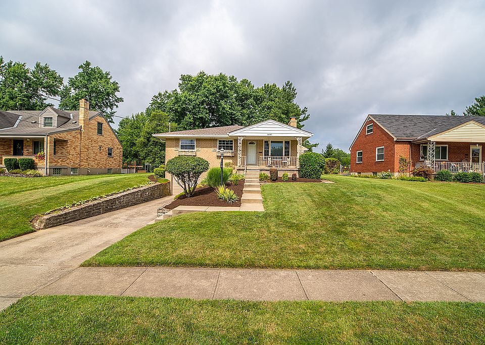 3441 Harwinton Ln