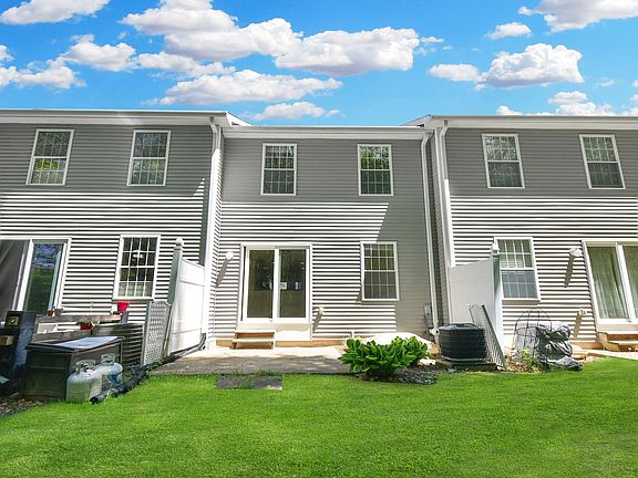 4th image of 2118 Meriden Waterbury Tpke #16