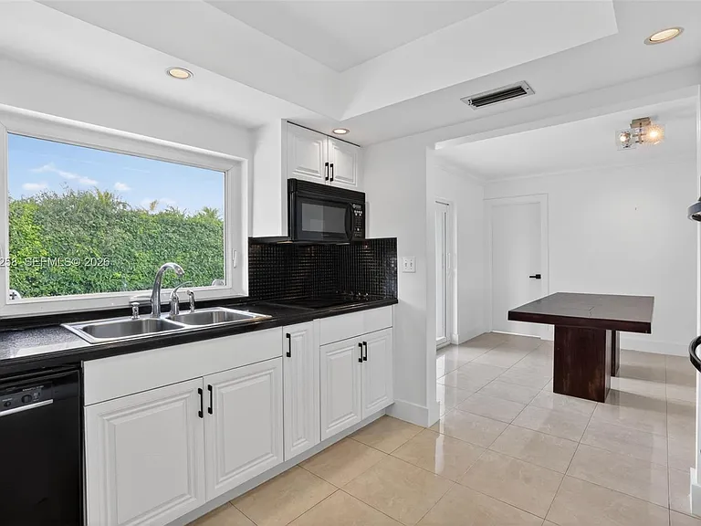 8161 SW 104th St — Photo 9
