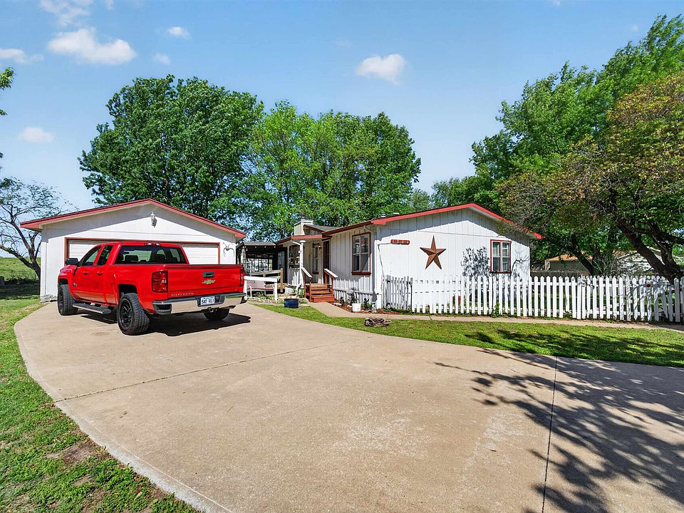 1st image of 1204 E Idlewild Dr