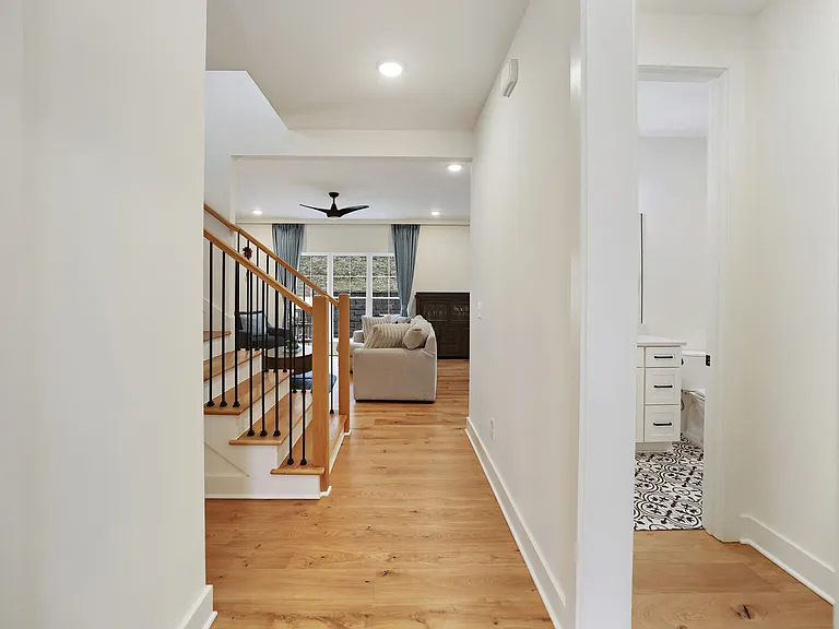 7674 Sawyer Brown Rd — Photo 14