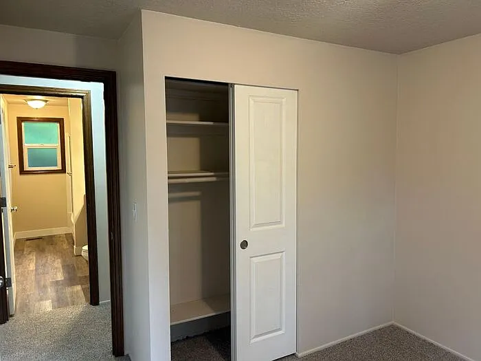 12315 SE Mount Scott Blvd — Photo 16