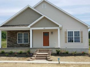 43 Nantucket St, Cohoes, NY 12047