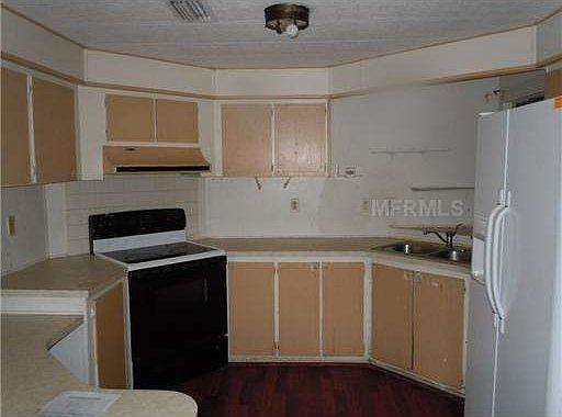 5th image of 8934 Golden Gate Blvd