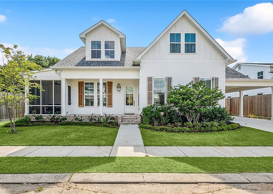 1st image of 39 Beverly Garden Dr