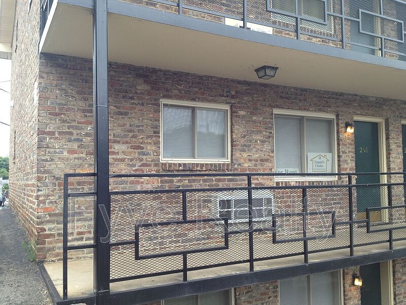 1st image of 1512 Forest Ave APT C201