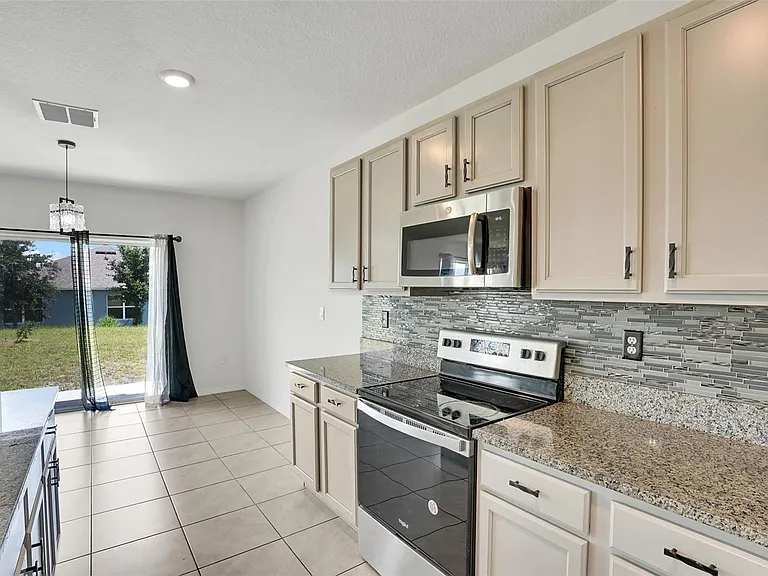 11338 Amber Ridge Dr — Photo 6