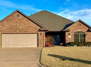 505 Grizzly Ln, Enid, OK 73703