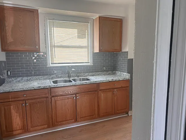 15803 Coyle St — Photo 2