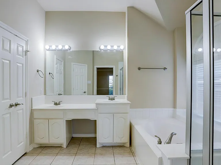 10606 Badger Canyon Dr — Photo 12