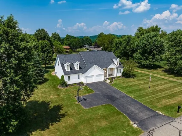 454 Valley Blvd W, Newark, OH 43055