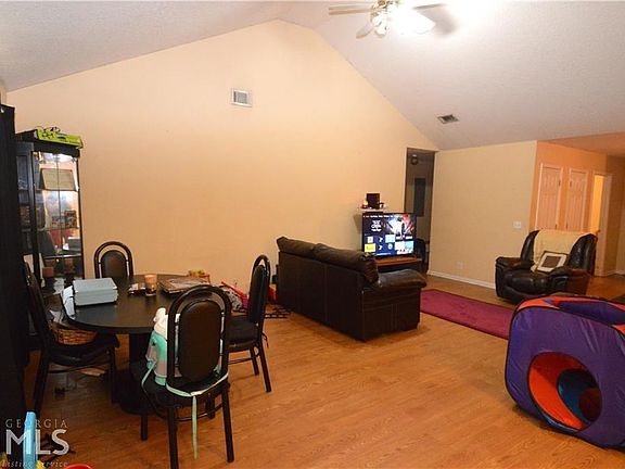 4th image of 132 Zachary Dr