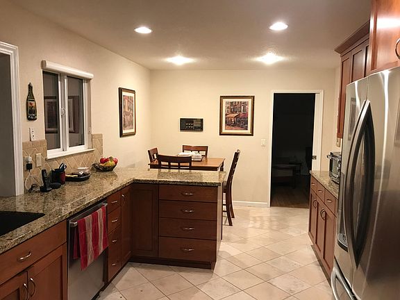 5th image of 106 Atwood Ct