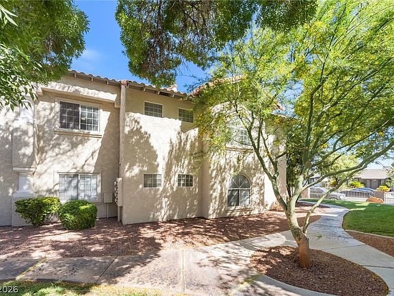 4th image of 6808 Elm Creek Dr Unit 201