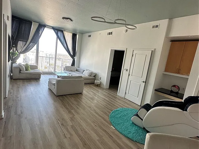 155 S Court Ave #1705 — Photo 7