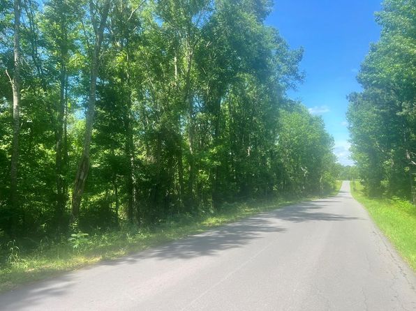 Claiborne Rd, Sandersville, MS 39477