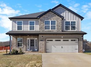 752 Lillian Grace Dr, Clarksville, TN 37043