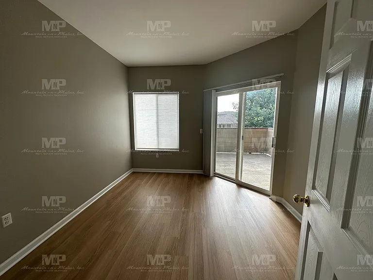 4545 Wheaton Dr #F240 — Photo 7