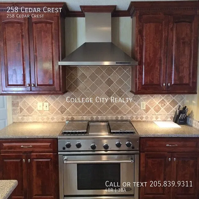 258 Cedar Crest — Photo 4