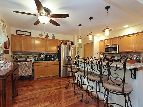 2nd image of 939 Blackburn Dr
