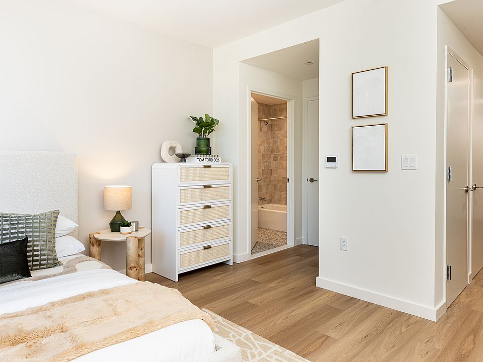 1st image of 2701 Jackson Ave #16H