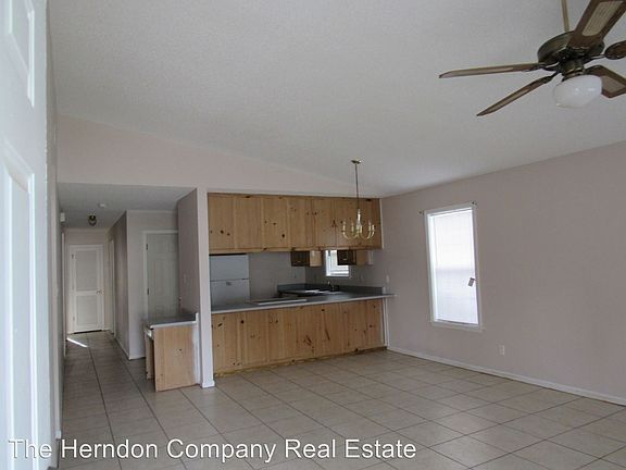 5th image of 10 Pinedale Cir