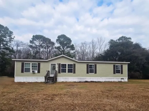 114 Gertie Ln, Cordesville, SC 29434