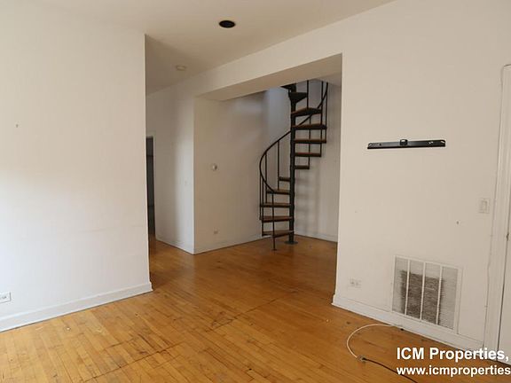 3rd image of 2320 N Southport Ave #3D