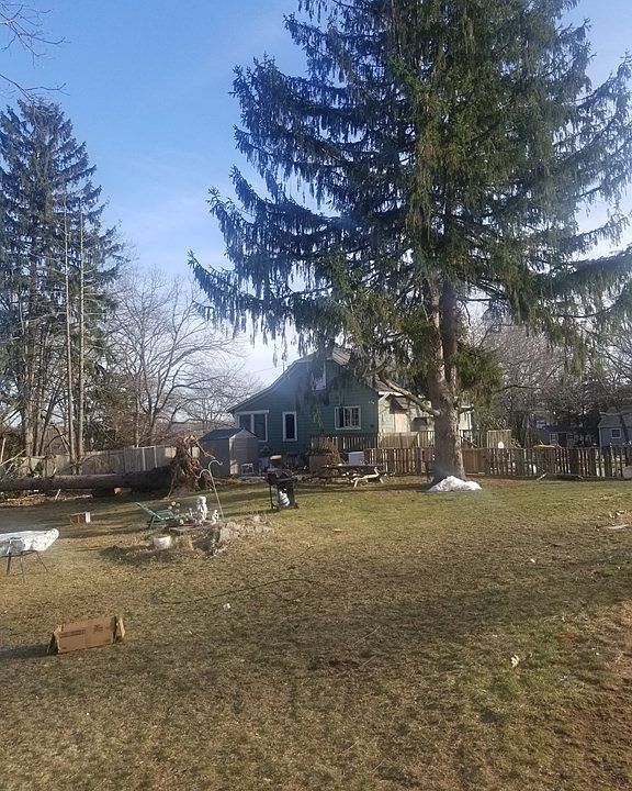 1st image of 1 Quinn St