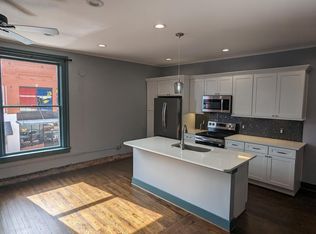 28 E 1st St #B, Newton, NC 28658
