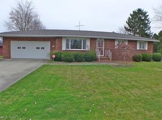 145 Earl Dr NW, Warren, OH