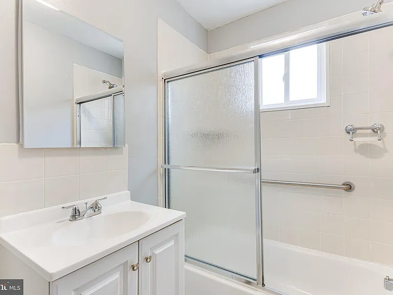 1528 Church St #1F — Photo 13
